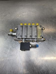 Liebherr Distribution Block